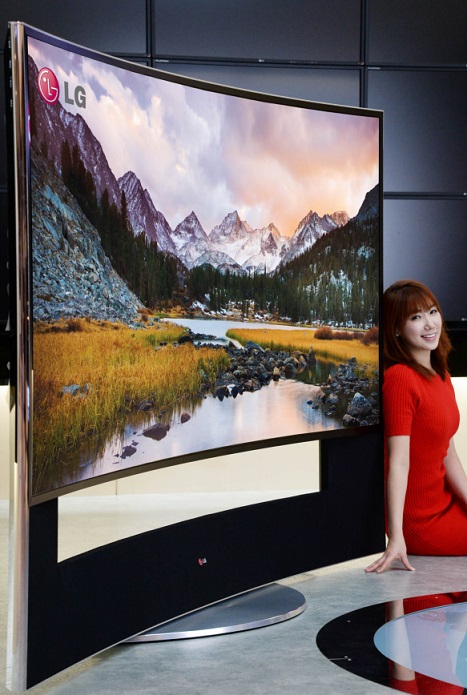 LG представила 105-дюймовый OLED-телевизор CURVED ULTRA HD TV